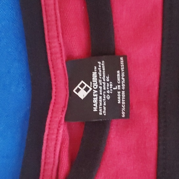 Harley Quinn Long Sleeve Shirt Top Gotham Batman Joker Birds of Prey Sz L - Picture 6 of 9